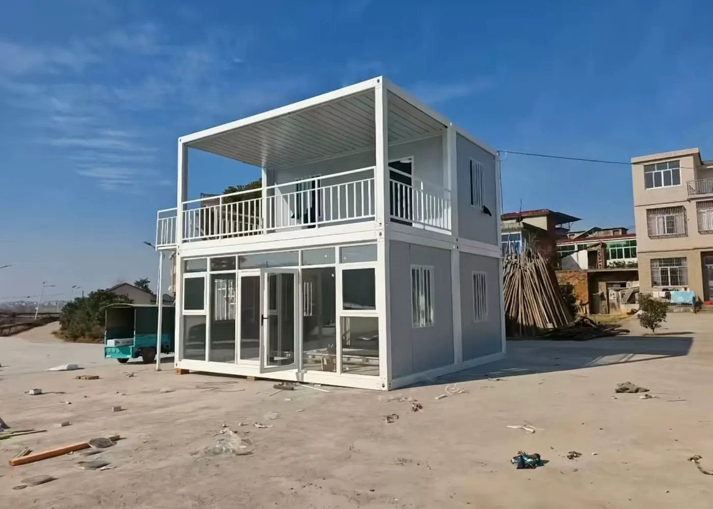 Bangunan prefab modular 2 lantai outdoor